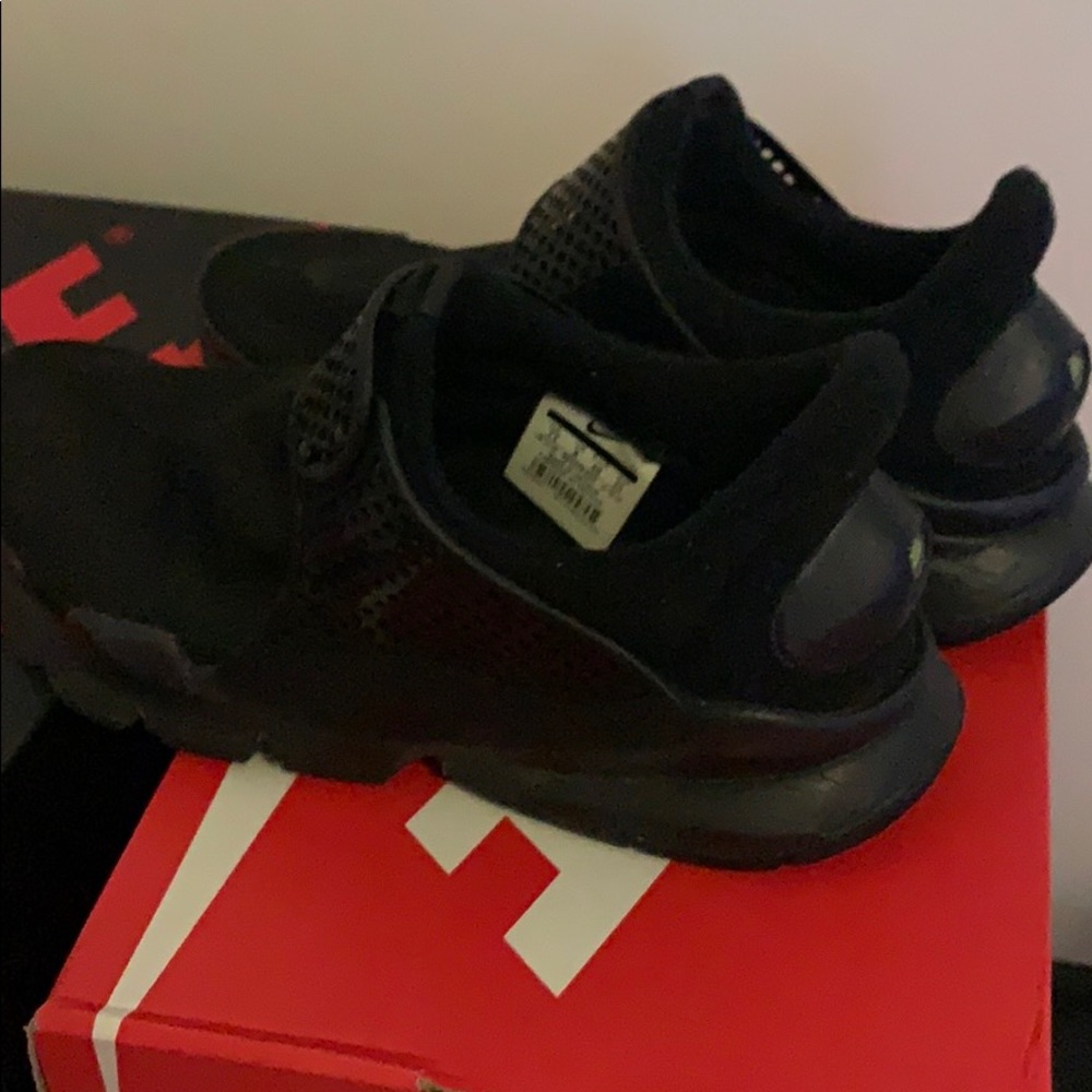 NIKE SOCK DARTS